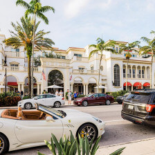 Boutiques de luxe sur la Fifth Avenue South à Naples, Floride