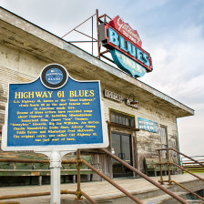 Vue extérieure du Gateway to the Blues Museum de Tunica, Mississippi